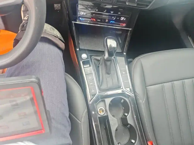 Volkswagen Passat — Фото автомобиля 13