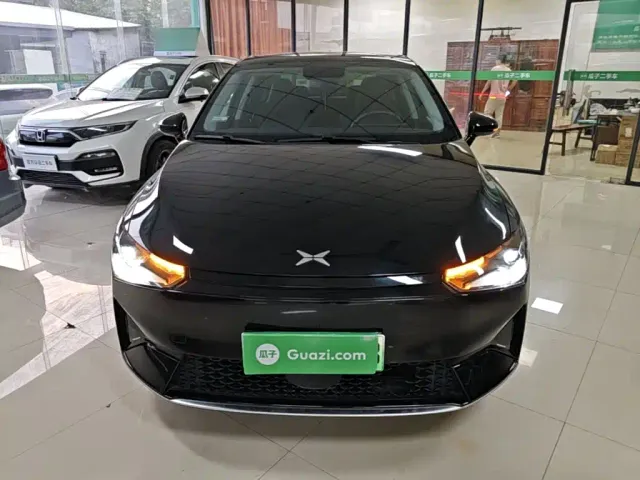 Xpeng P5 — Фото автомобиля 2