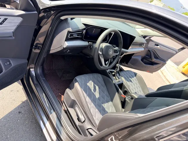 Volkswagen Sagitar — Фото автомобиля 8