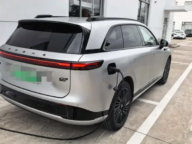 Xpeng G9 — Фото автомобиля 4