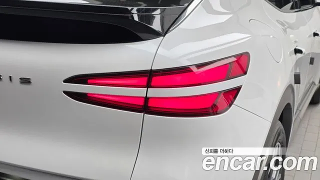Genesis GV60 — Фото автомобиля 8