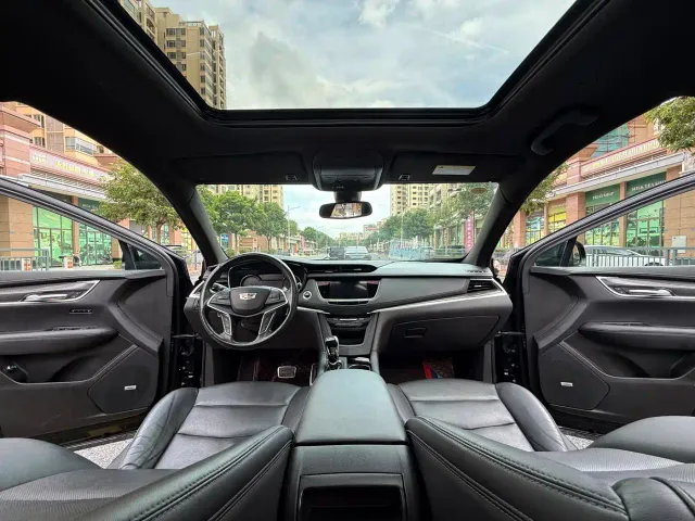 Cadillac XT5 — Фото автомобиля 30