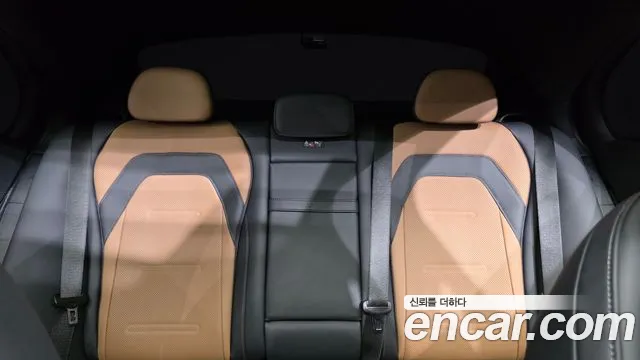 Mercedes-Benz E-Class — Фото автомобиля 27