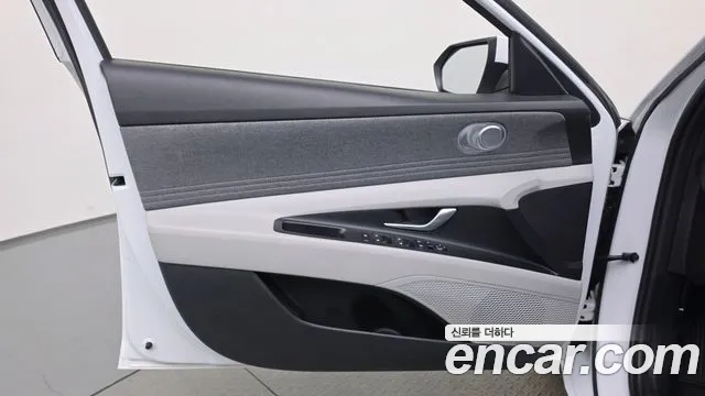 Hyundai AVANTE Avante (CN7) — Фото автомобиля 20