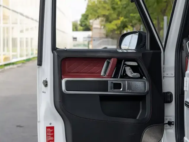 Mercedes-Benz G-Class — Фото автомобиля 16