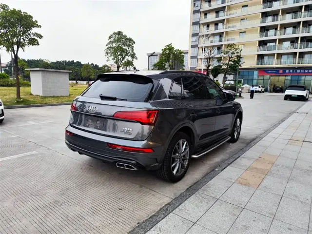 Audi Q5L — Фото автомобиля 9