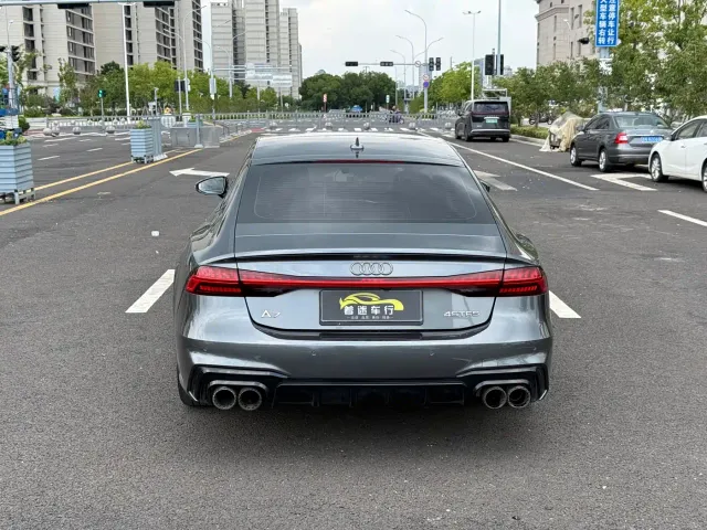 Audi A7 — Фото автомобиля 4
