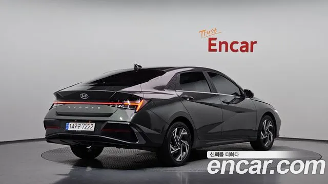 Hyundai Avante CN7 — Фото автомобиля 2
