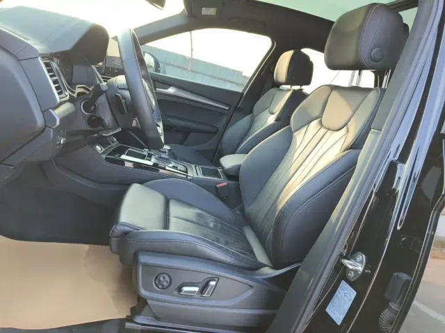 Audi Q5L — Фото автомобиля 10