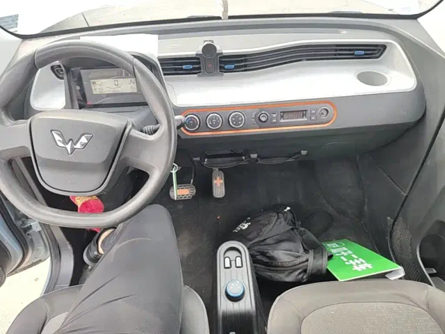 Wuling Motors Hongguang MINIEV 2020 Comfort Edition (LFP Battery) — Фото автомобиля 12