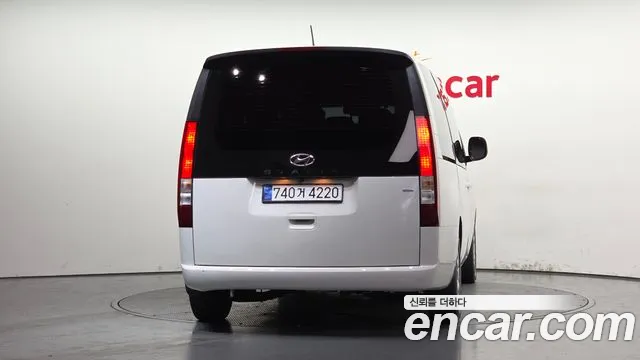 Hyundai Staria Staria 4WD Tourer 11 мест — Фото автомобиля 4