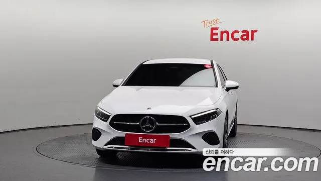 Mercedes-Benz A-Class — Фото автомобиля 3