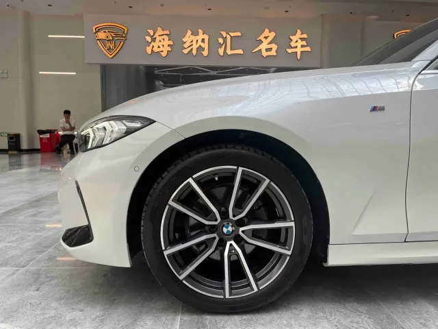 BMW 3 Series — Фото автомобиля 16