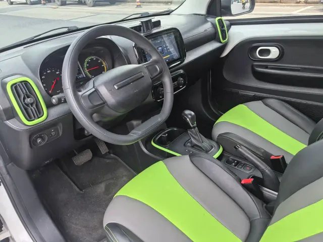 Roewe Clever — Фото автомобиля 9