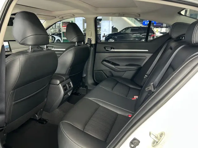 Nissan Teana — Фото автомобиля 11