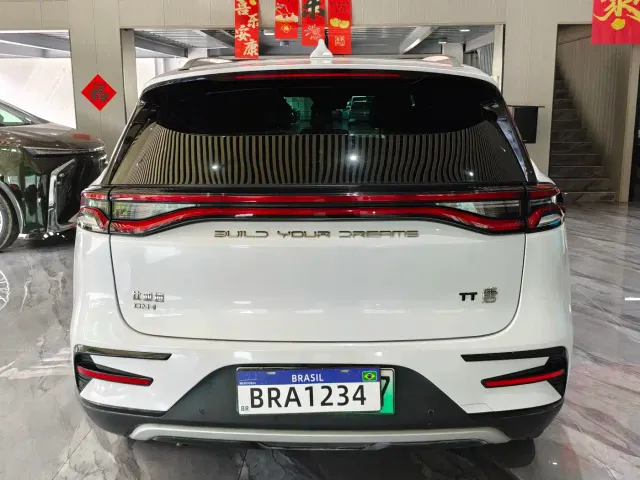 BYD Tang — Фото автомобиля 6