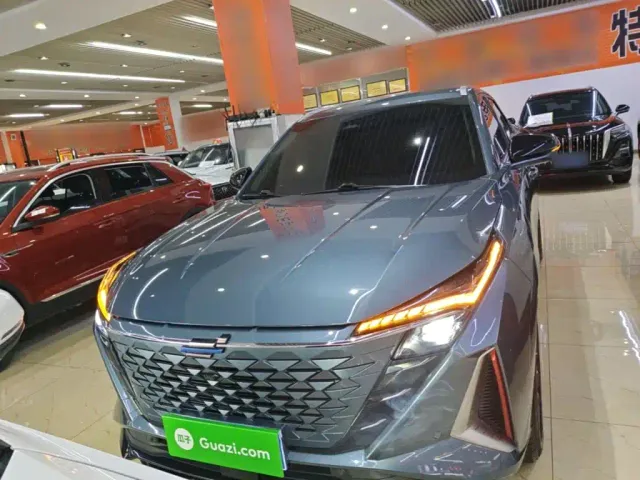 Changan Z6 — Фото автомобиля 2
