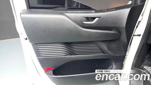 Hyundai Staria Staria Карго 5 мест — Фото автомобиля 25