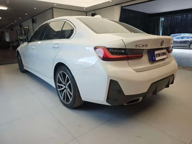 BMW 3 Series — Фото автомобиля 17