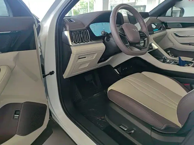 BYD Song PLUS — Фото автомобиля 15
