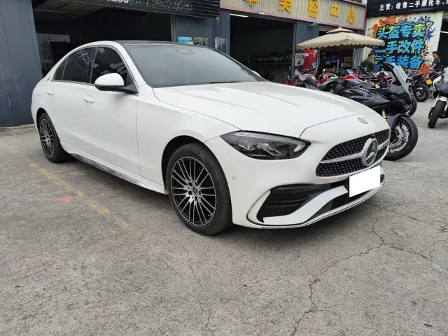Mercedes-Benz C-Class — Фото автомобиля 3