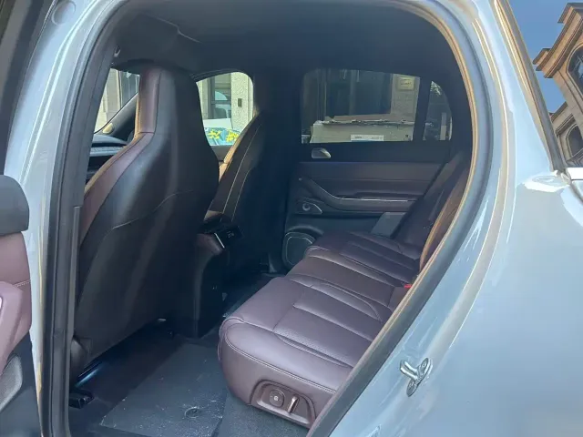 Nio EC7 — Фото автомобиля 5