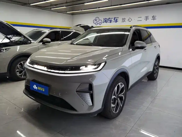 Фотография автомобиля — Haval Xiaolong MAX