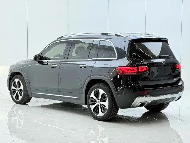 Mercedes-Benz GLB-Class — Фото автомобиля 13