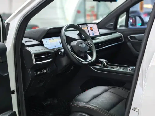 Geely Haoyue L — Фото автомобиля 5