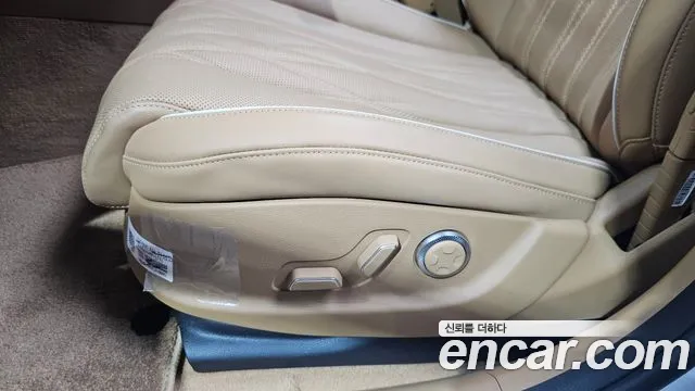 Genesis G80 Бензин 2.5 турбо AWD — Фото автомобиля 30