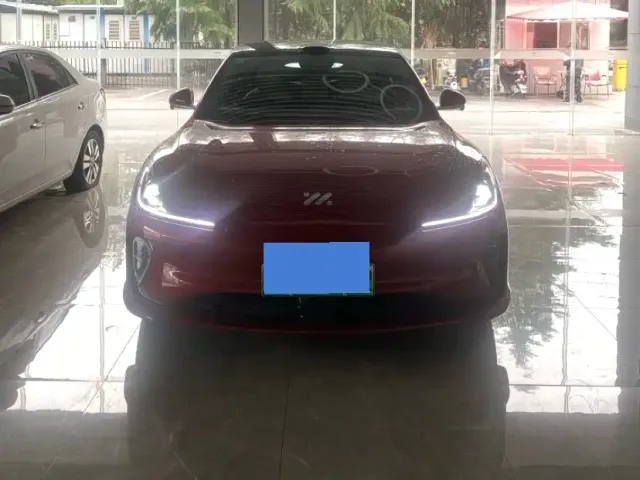 IM Motors L6 — Фото автомобиля 2