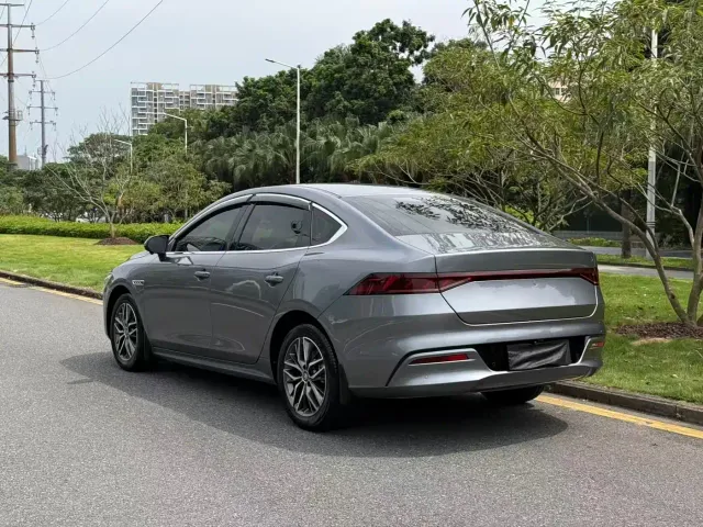 BYD Qin PLUS — Фото автомобиля 10