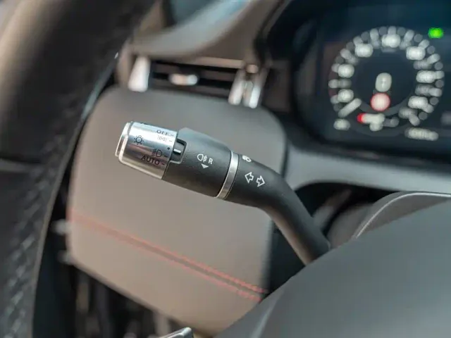Land Rover Discovery Sport — Фото автомобиля 10