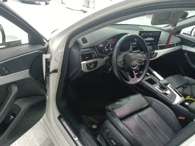 Audi A4L — Фото автомобиля 11