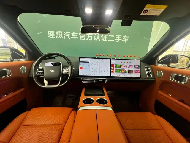 Li Auto L8 — Фото автомобиля 7