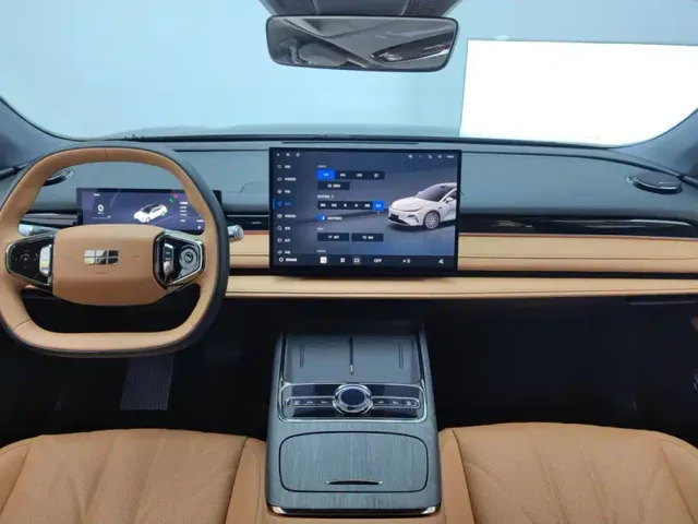 Geely Galaxy Xingyao 8 — Фото автомобиля 12