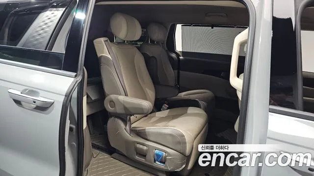 Kia Carnival 4th Gen — Фото автомобиля 17