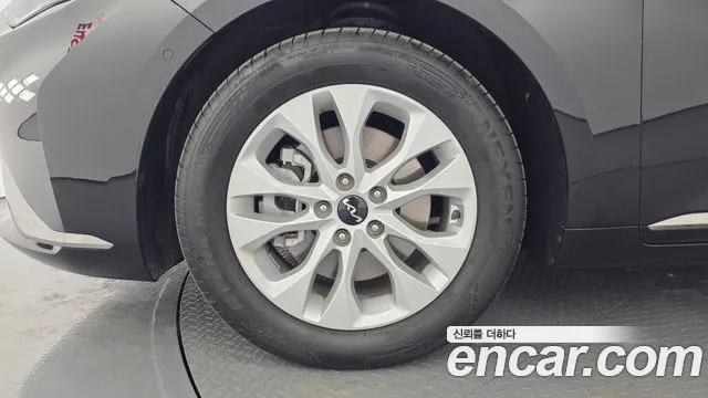 Kia K8 2.5 Бензин 2WD — Фото автомобиля 5