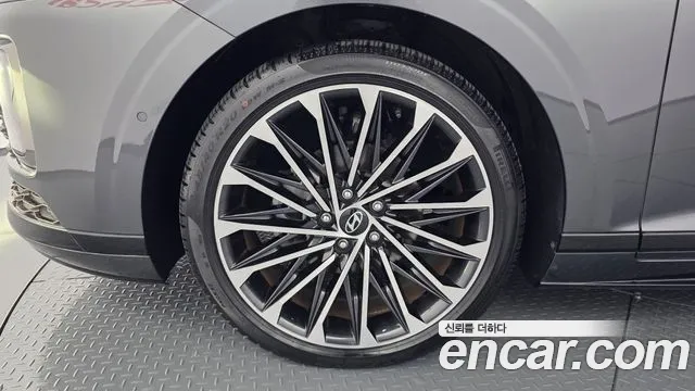 Hyundai Grandeur GN7 — Фото автомобиля 5