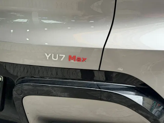 Xiaomi YU7 — Фото автомобиля 22
