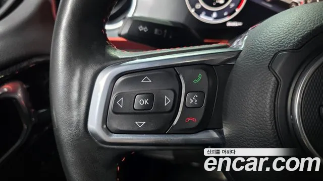 Jeep Wrangler JL — Фото автомобиля 30
