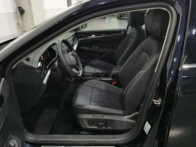 Volkswagen Passat — Фото автомобиля 10