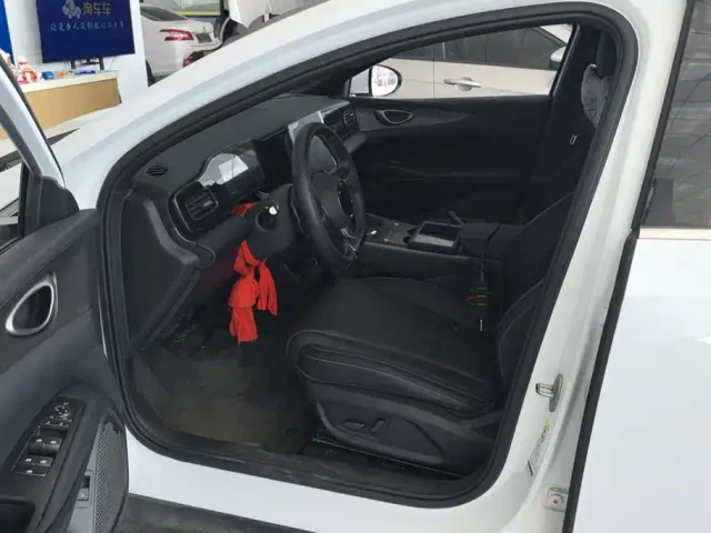 BYD Seal 06 — Фото автомобиля 9