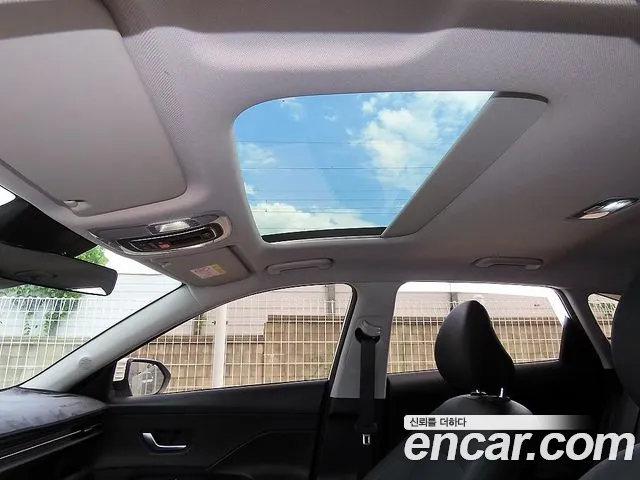 Hyundai Kona SX2 — Фото автомобиля 16
