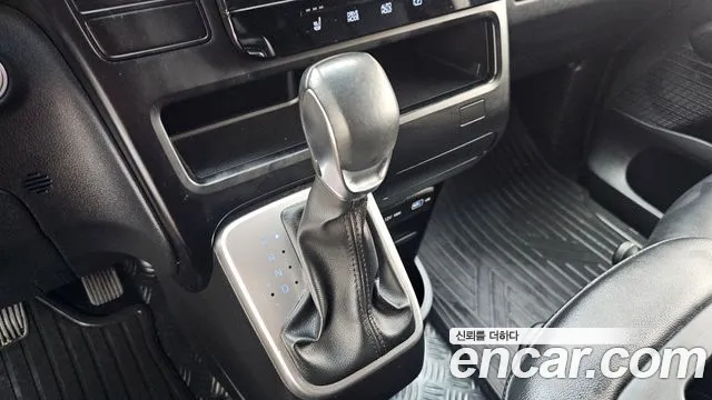 Hyundai Staria — Фото автомобиля 12