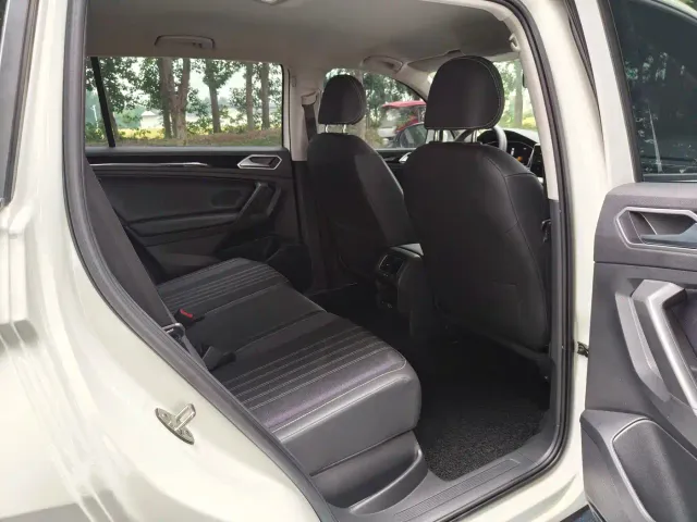 Volkswagen Tiguan L — Фото автомобиля 11