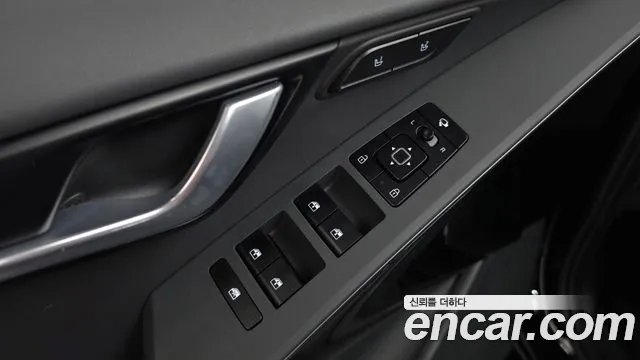 Kia Niro — Фото автомобиля 17