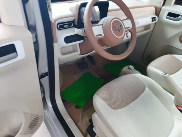 Wuling Hongguang Mini EV — Фото автомобиля 15