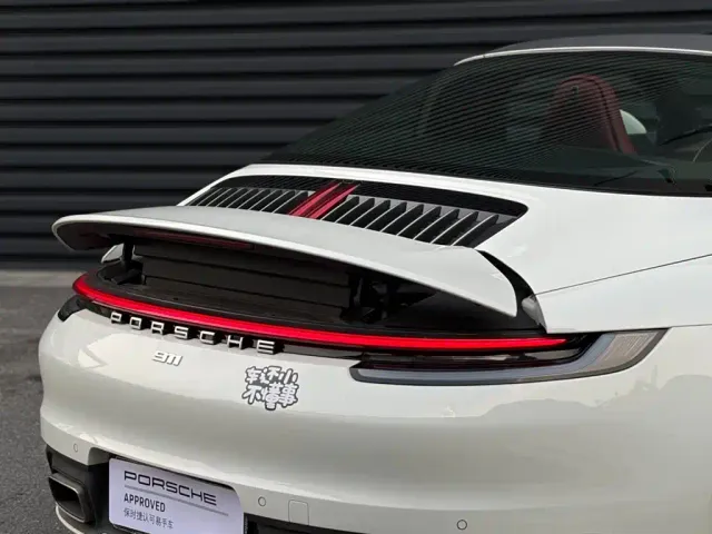 Porsche 911 — Фото автомобиля 8