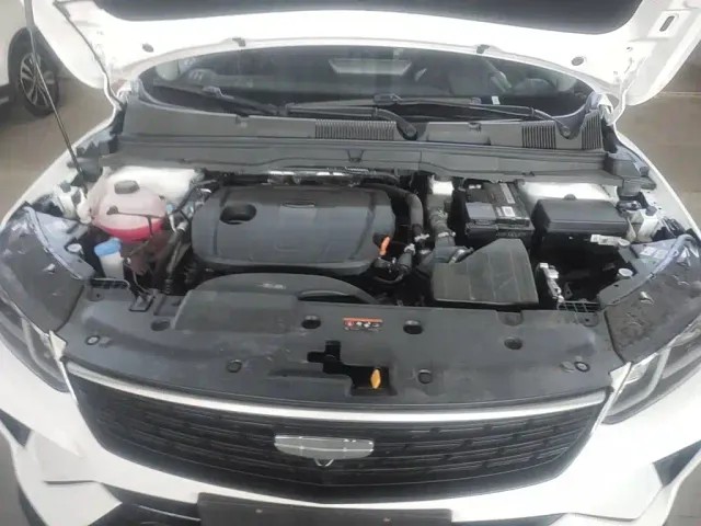 Geely Binyue — Фото автомобиля 19